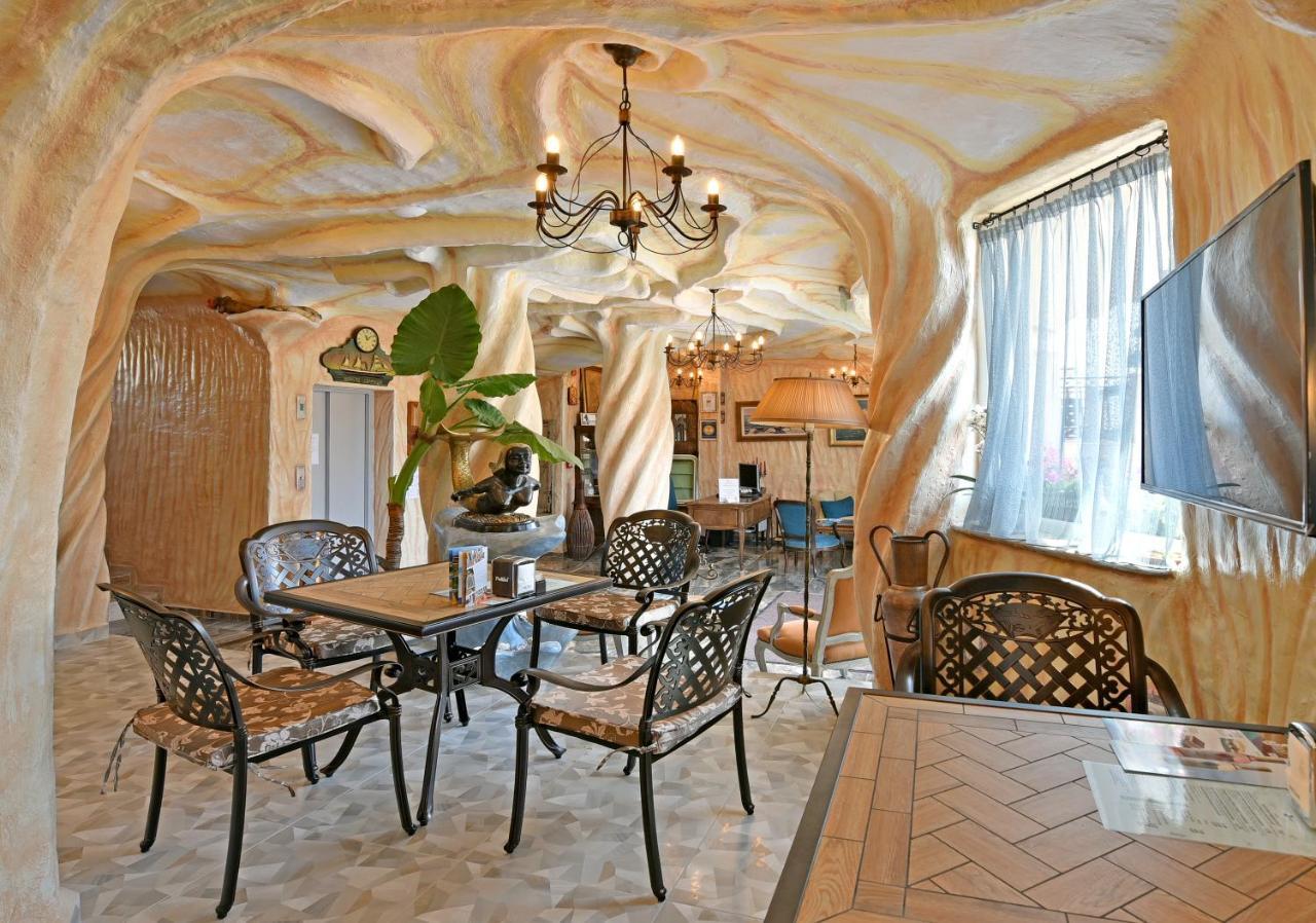 Sirena Palace Family Hotel Obzor Bagian luar foto