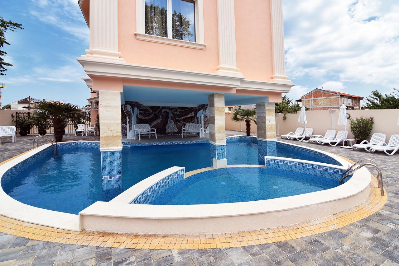 Sirena Palace Family Hotel Obzor Bagian luar foto
